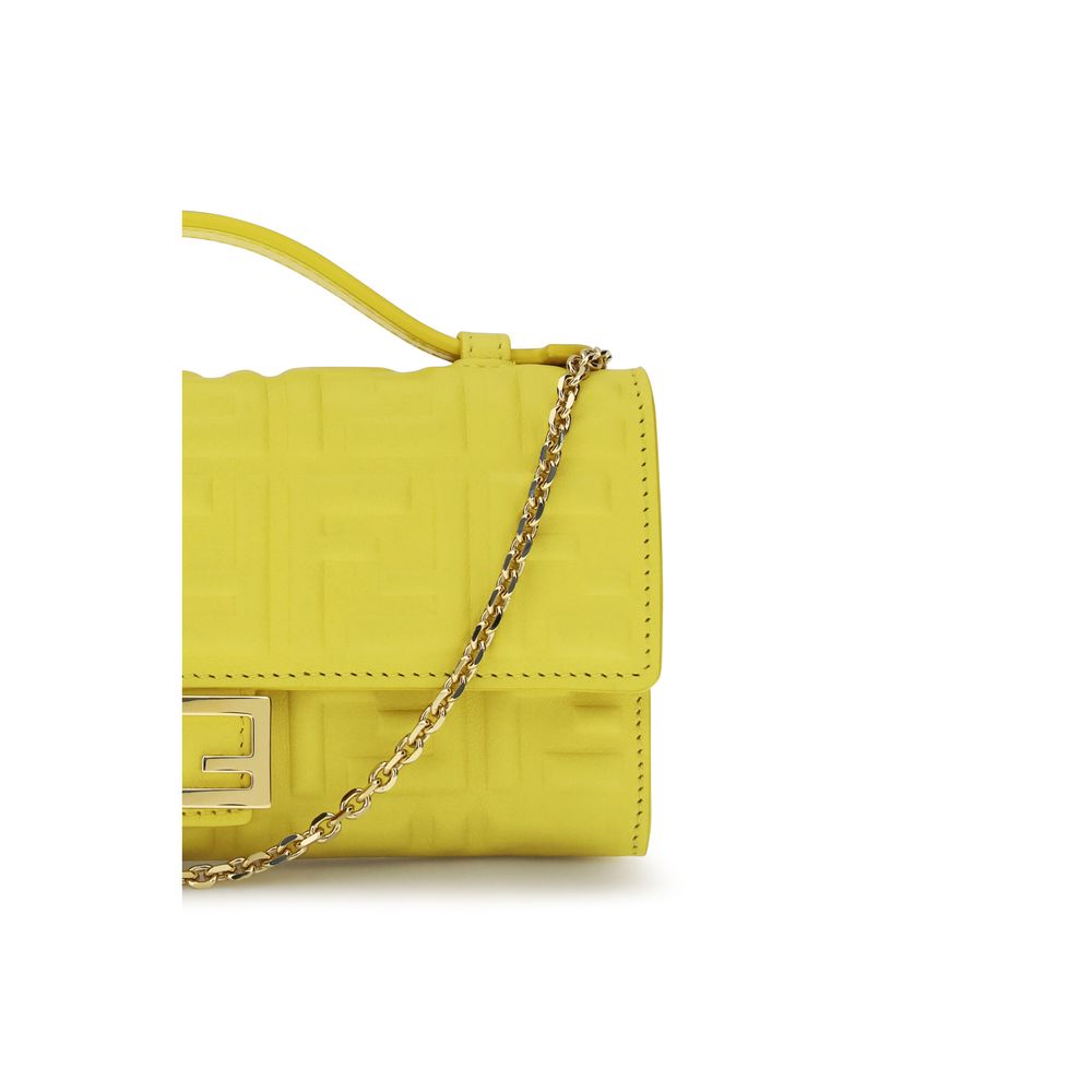 Baguette Chain Wallet